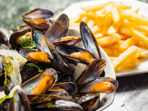 Mussels and plate of fries 