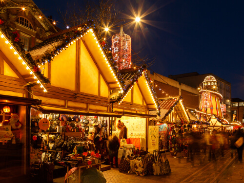 Christmas market in Nottingham illuminated at nighttime