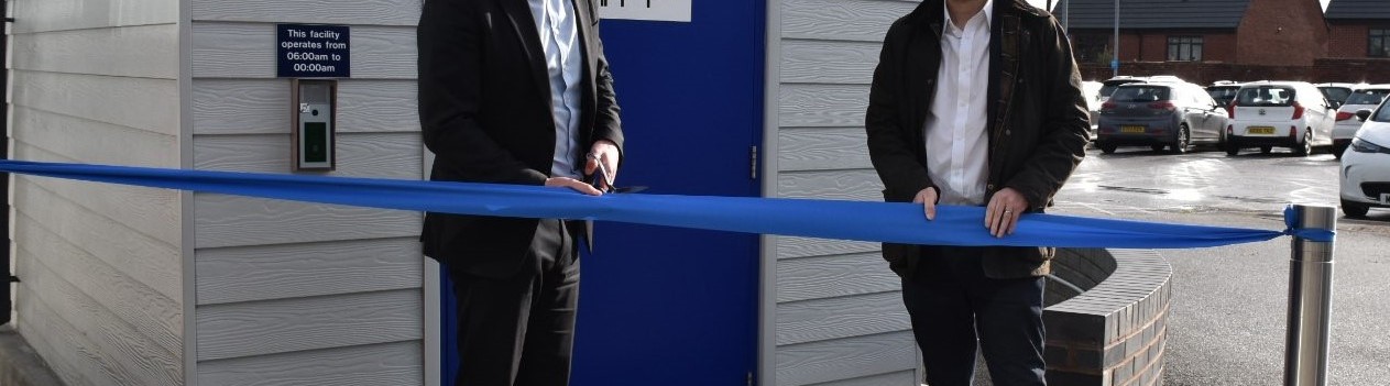 chris-jackson-and-simon-elliott-open-the-new-toilet-pod-by-cutting-a-ribbon-2