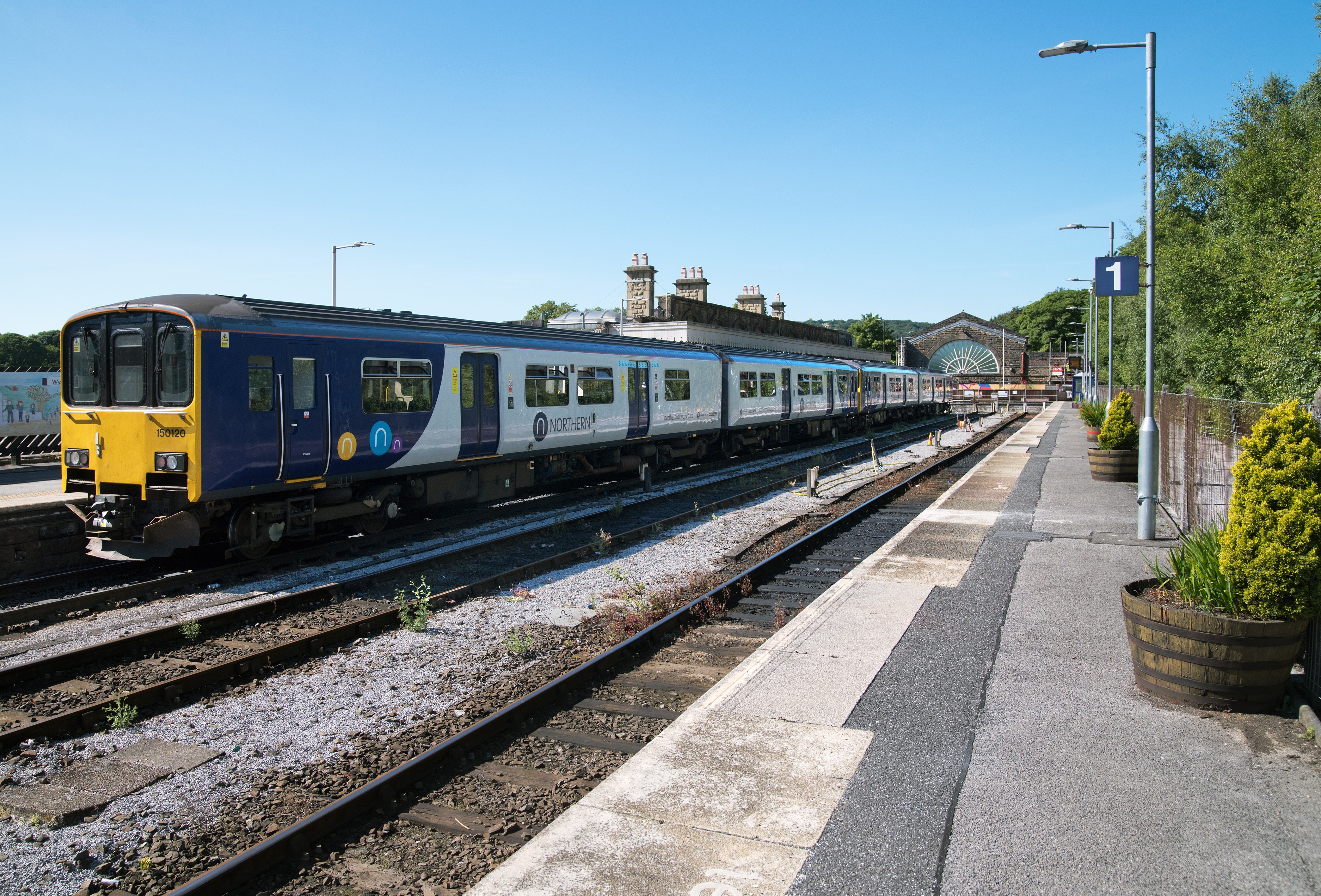 a-northern-trains-stands-at-buxton-station