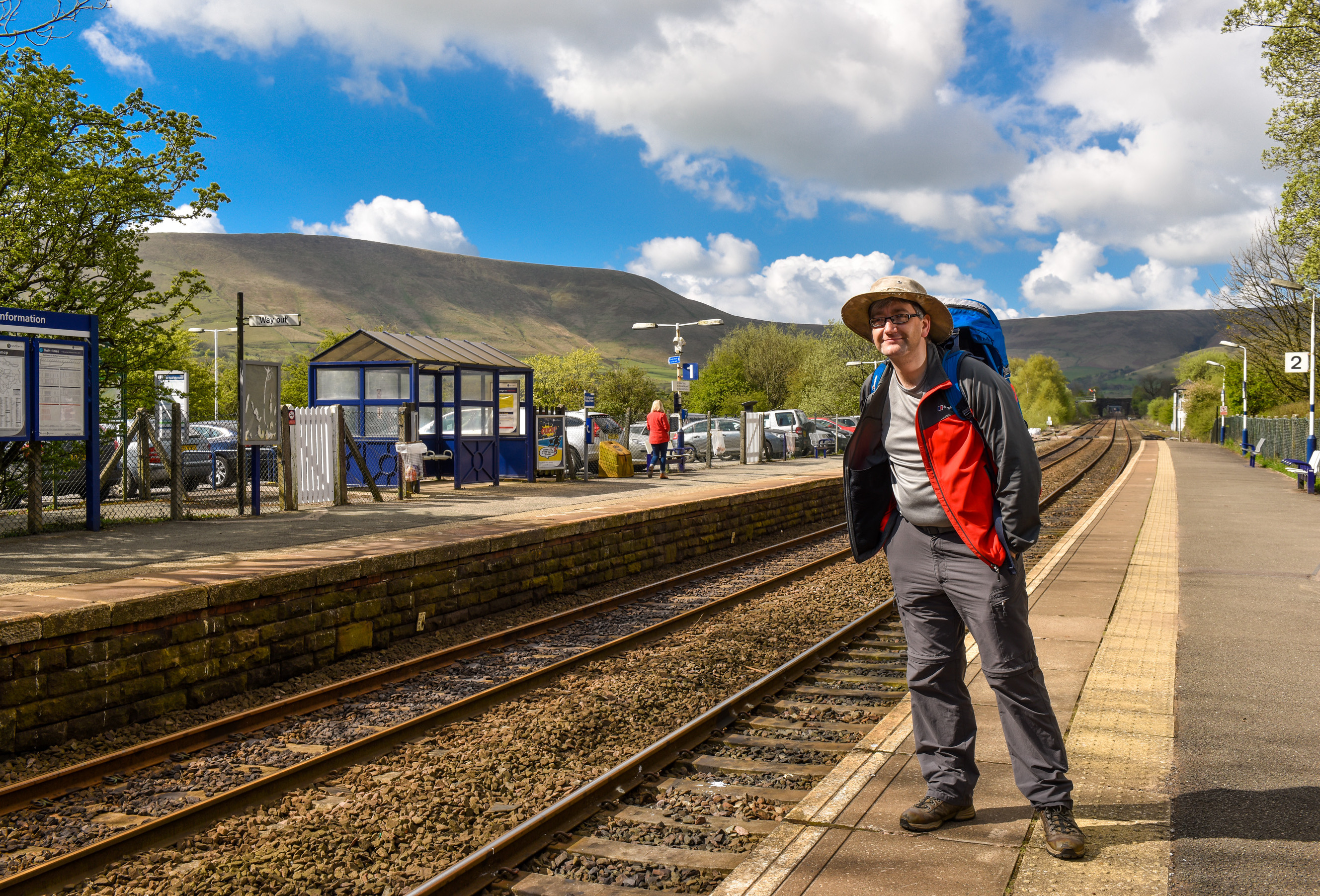 andrew-white-walks-around-britain