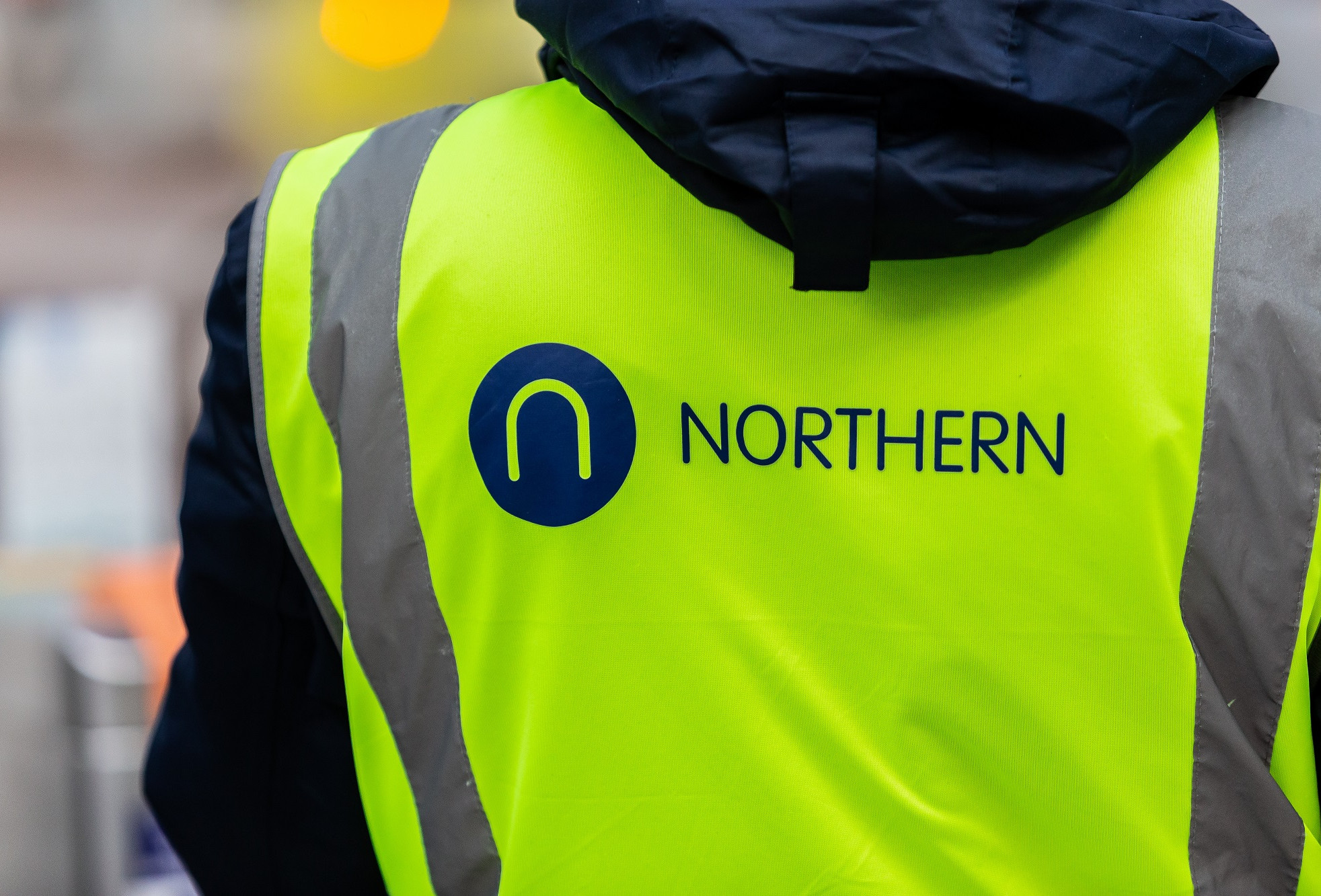 image-shows-northern-hi-vis-clothing