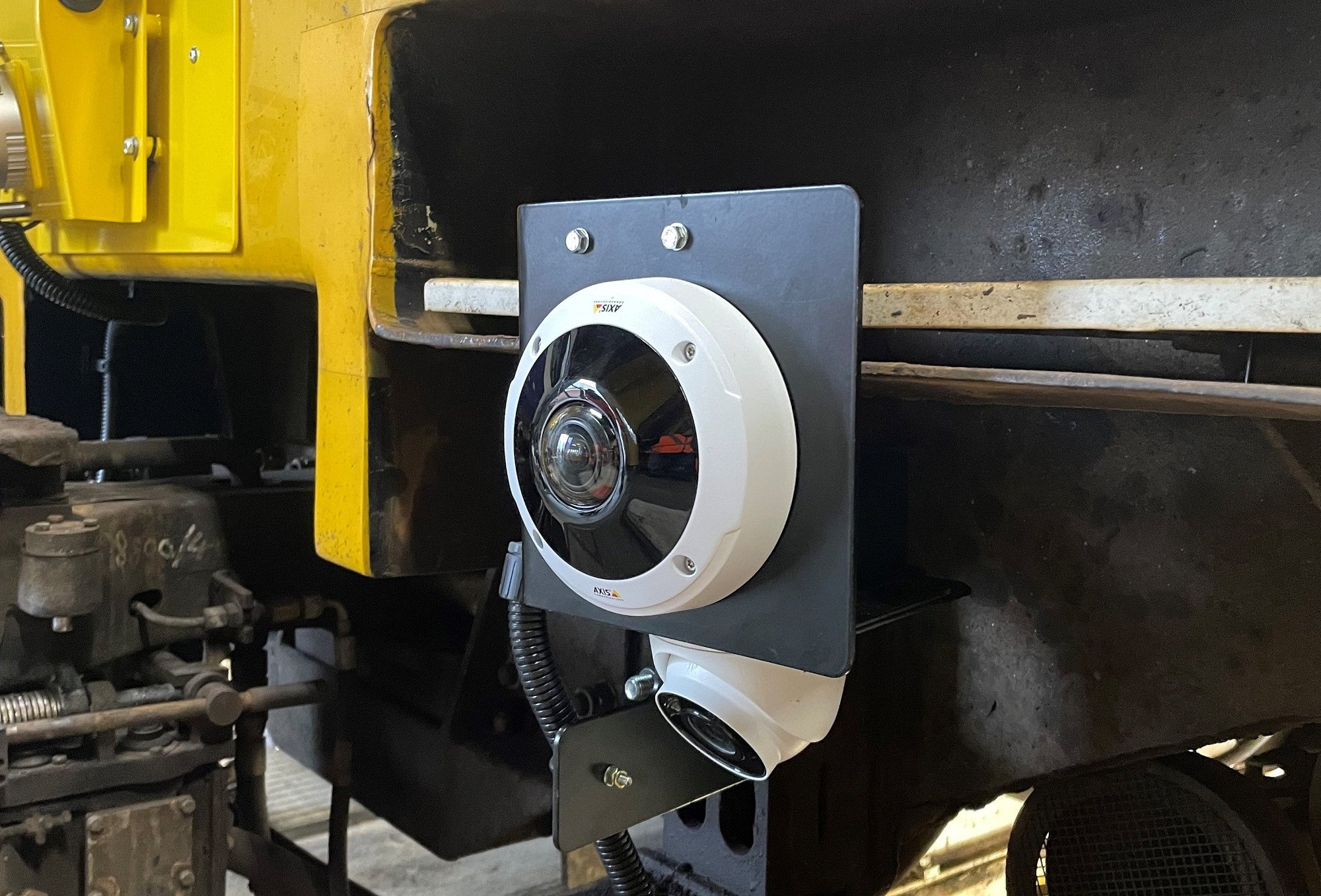 intelligent-train-180-degree-hd-cameras