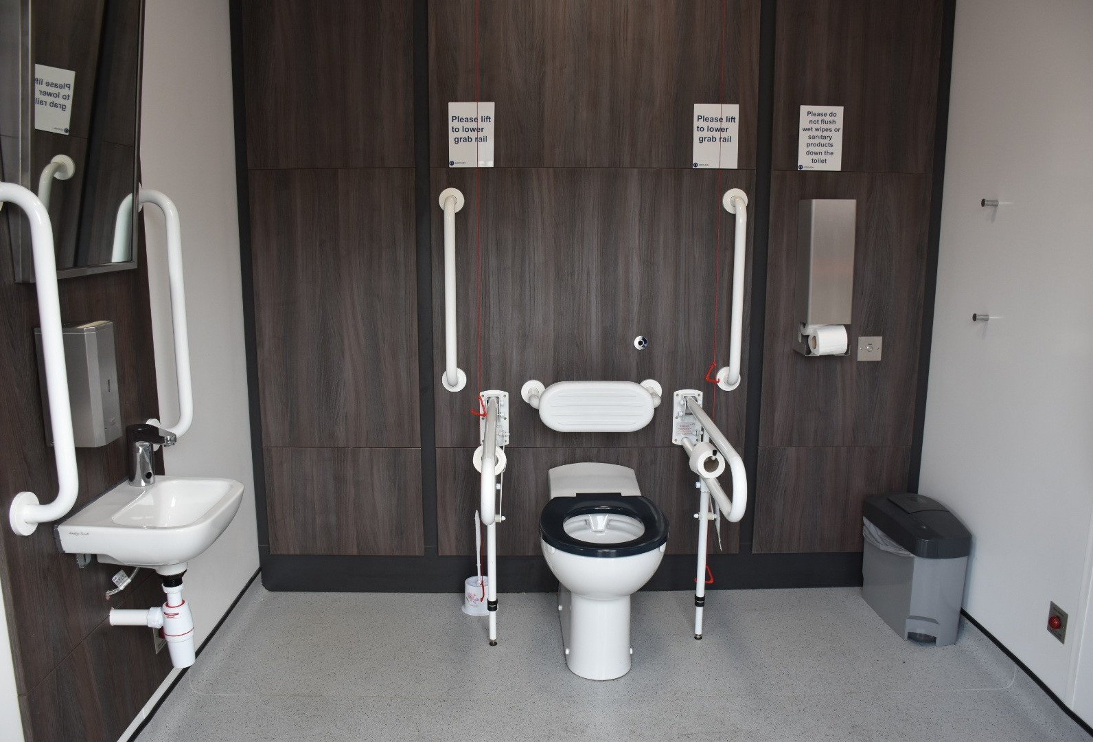 new-toilet-pod-interior