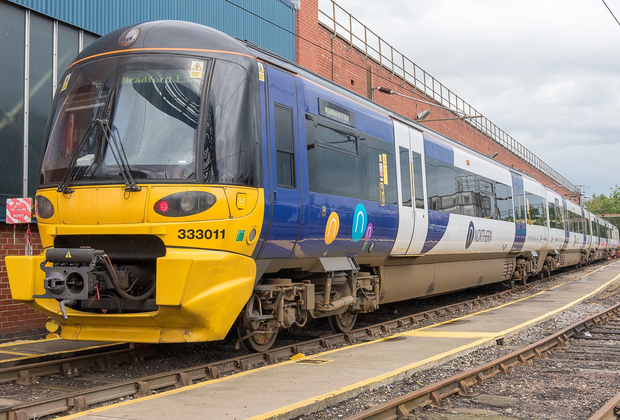 northern-class-333-train