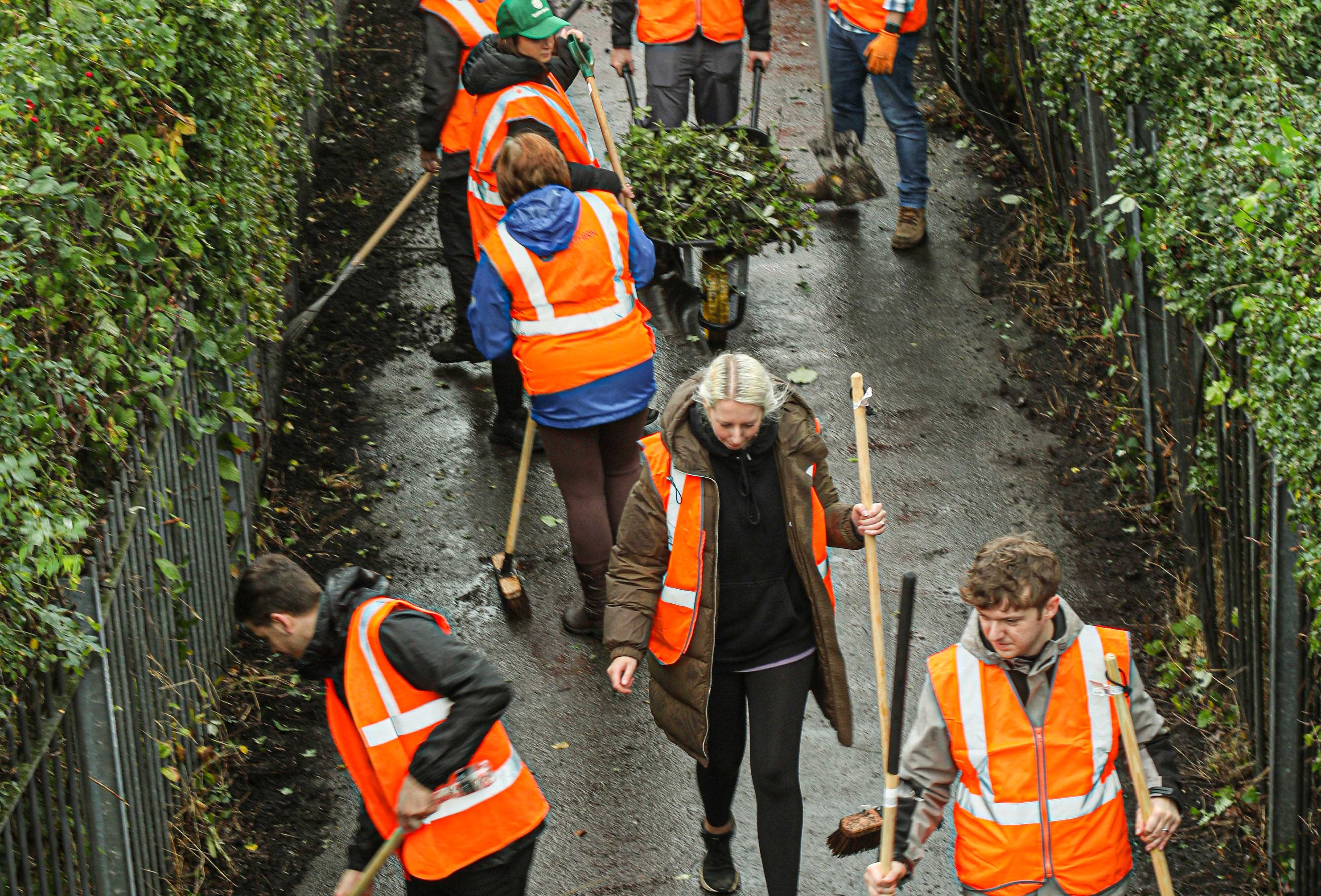 this-image-shows-the-clean-up-at-headingley-2