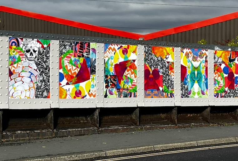 this-image-shows-the-completed-artwork-at-brighouse-station