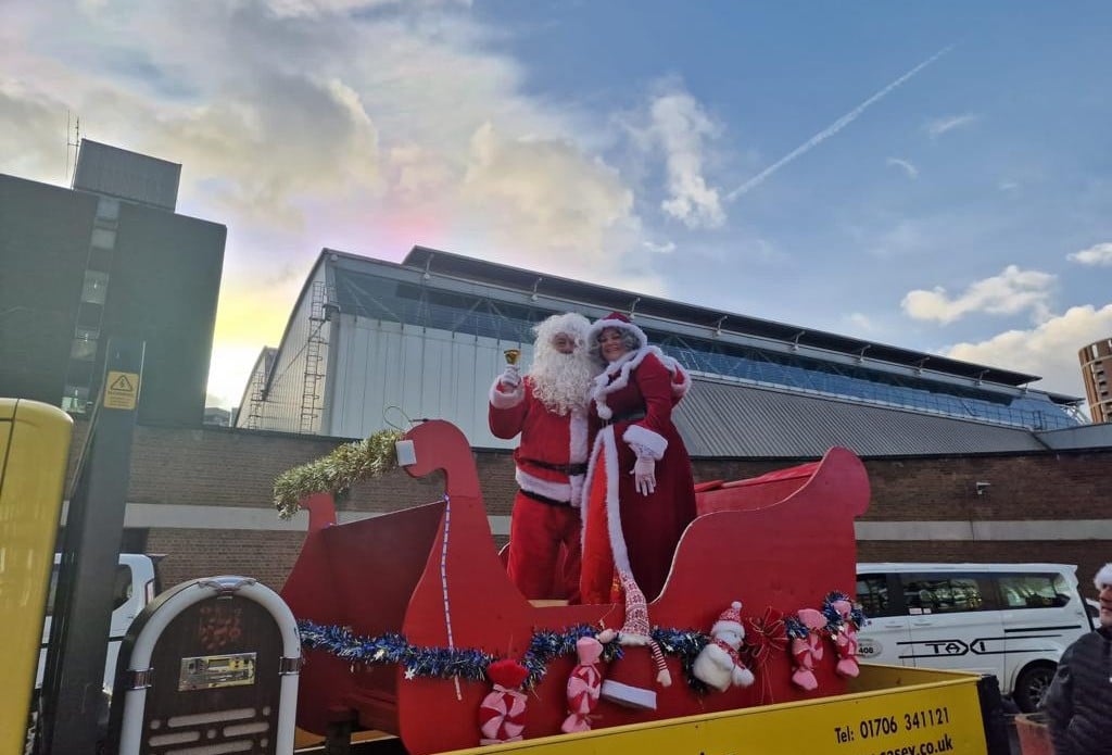 this-image-shows-the-present-drop-at-leeds-hospital-11