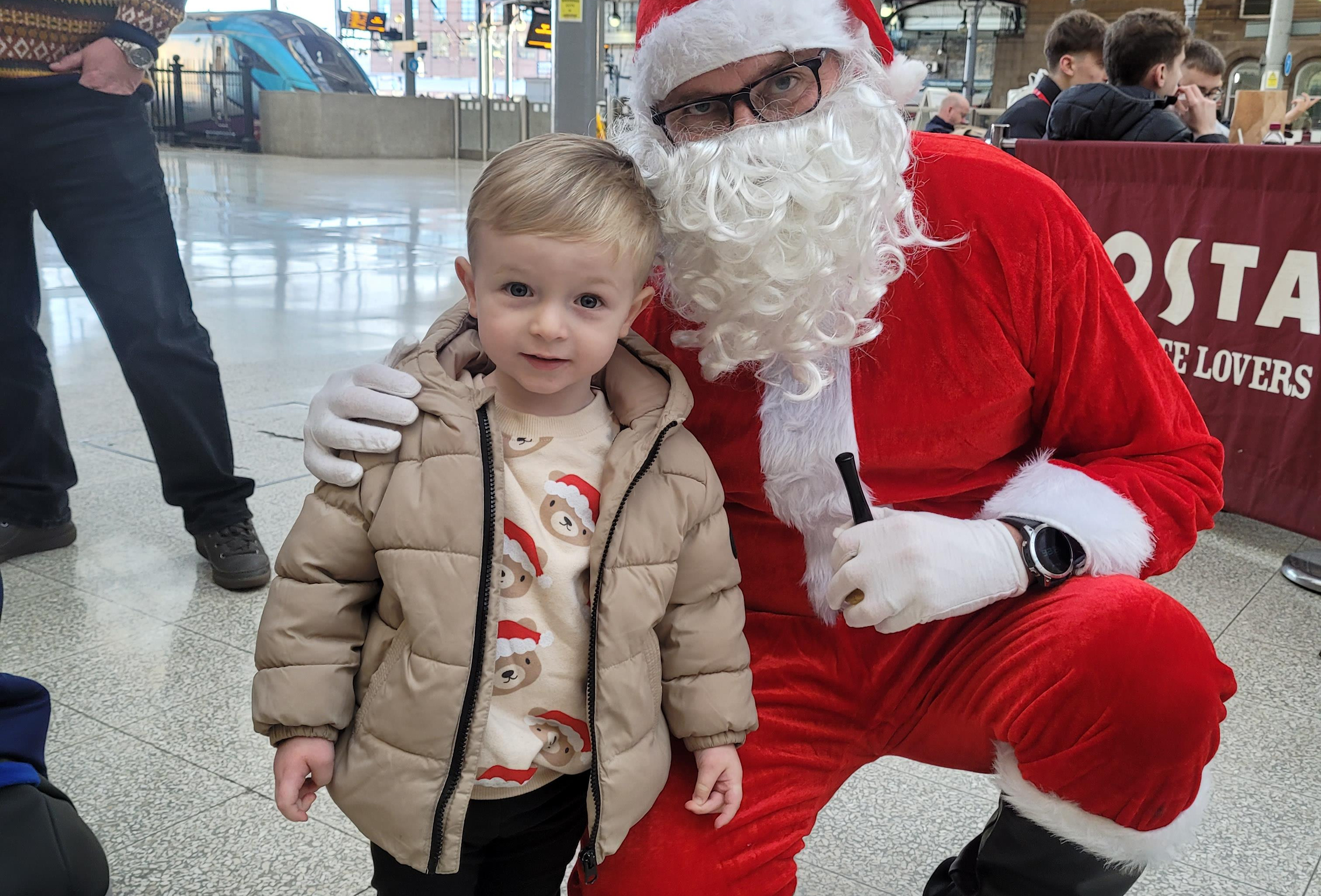 this-image-shows-the-santa-express-along-the-northumberland-line-3