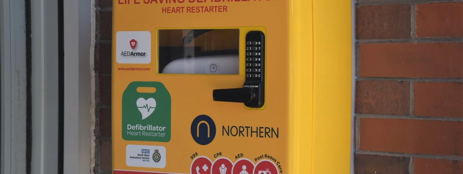 defibrillator-2