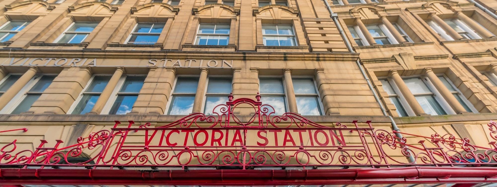 image-shows-manchester-victoria-station-exterior