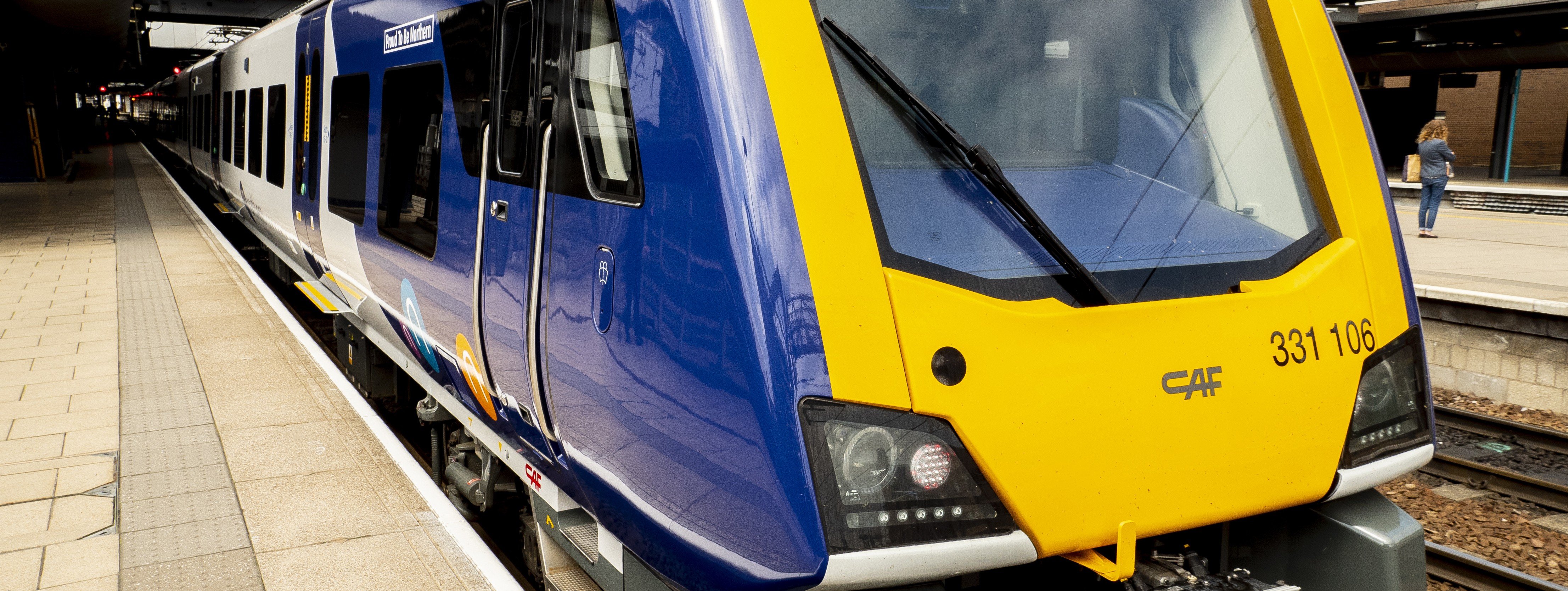 northern-train-departing-doncaster-for-leeds