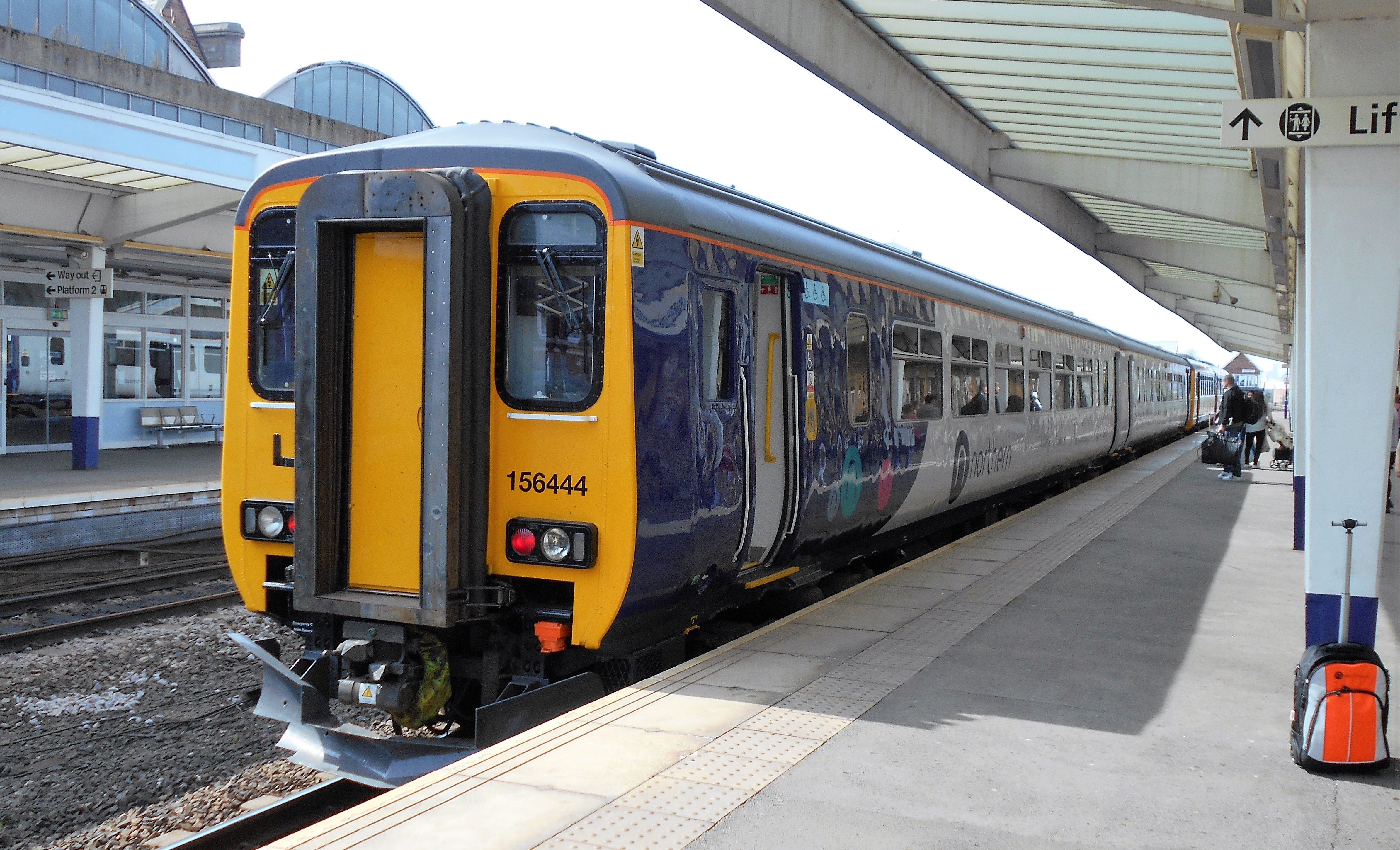 156444-at-middlesbrough-on-2w22-1331-middlesbrough-to-metrocentre-9-4-17-david-sherrington