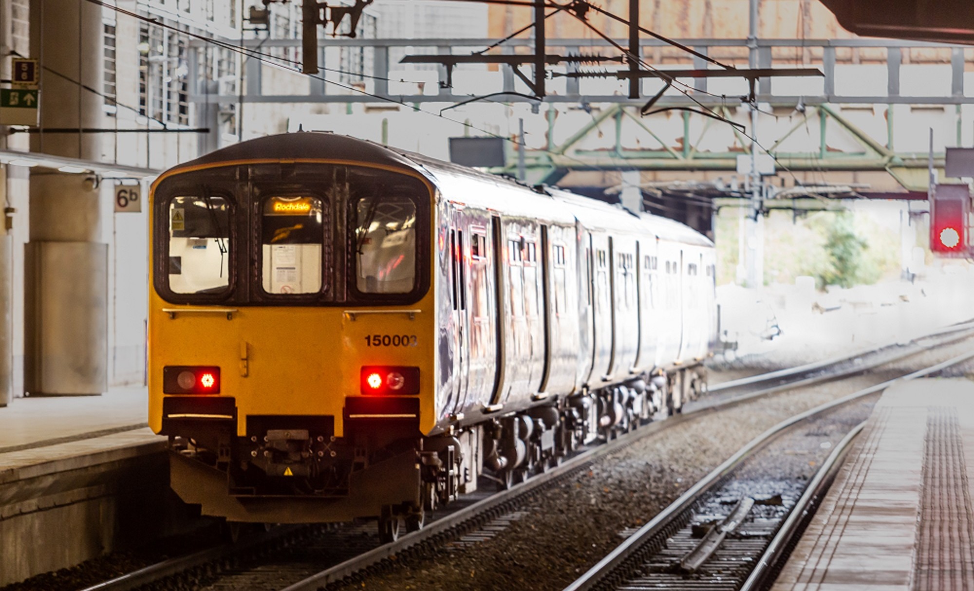 image-shows-northern-train-on-approach-to-station